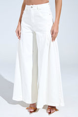 TRENDY AND COOL WHITE WIDE LEG DENIM PANT