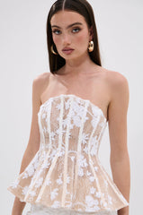UP NEXT LACE CORSET TOP IN WHITE