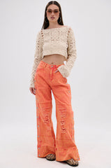 ABOVE AVERAGE DISTRESSED SIDE SNAP JEANS