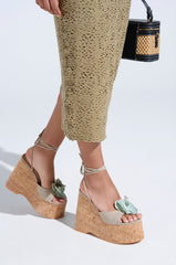 AZALEA WANG DALEYZA GREEN FLORAL WEDGE SANDAL