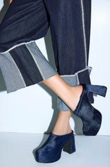 AZALEA WANG GOLDING NAVY PONY HAIR CHUNKY PUMP
