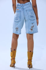 KIMMY DISTRESSED BERMUDA SHORT
