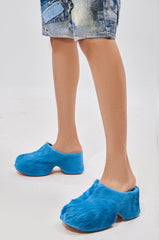 AZALEA WANG LEESHA BLUE PONY HAIR CHUNKY CLOG