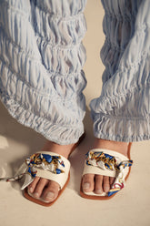 AKIRA LORCAN WHITE SANDAL