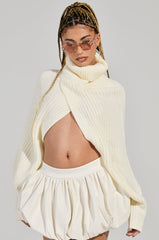 ANNETTA CROPPED LONG SLEEVE CHUNKY KNIT SWEATER
