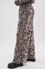 PYTHON WIDE LEG JOGGER