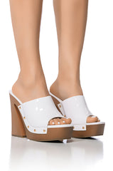 AMANDA SLIP ON PATENT SANDAL IN WHITE