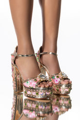 AZALEA WANG AIM FOR THE EYES CHUNKY HEEL SANDAL IN PINK