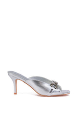 AZALEA WANG KODY SILVER MULE SANDAL WITH CHAIN LINK DETAIL