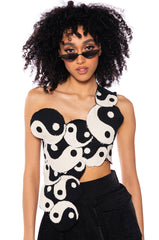 BE BALANCED CROP TOP