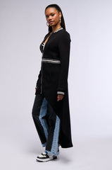 KEEP IT MOVING SCUBA TRENCH IN BLACK