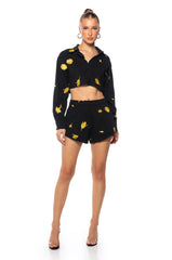 WEEKEND GETAWAY FLORAL CROPPED BUTTON DOWN