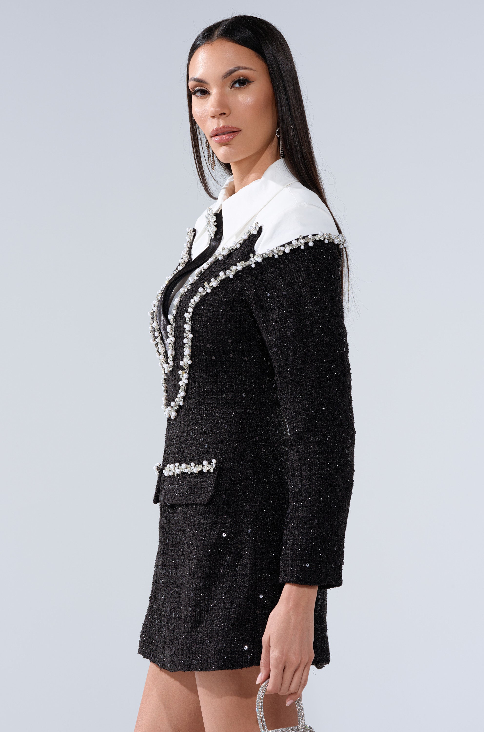 HIGH CLASS MINI DRESS WITH A TIE