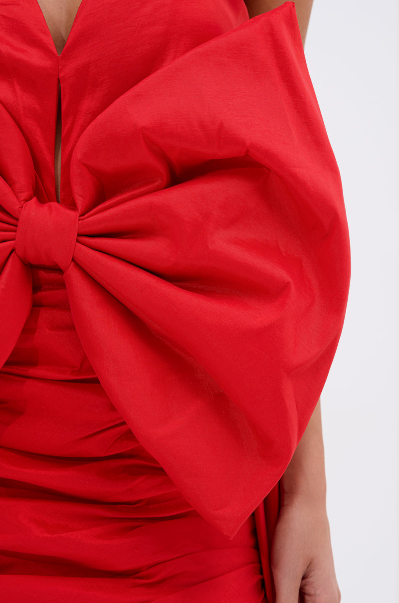 SHE IS THE MOMENT MINI DRESS WITH TRAIN IN RED