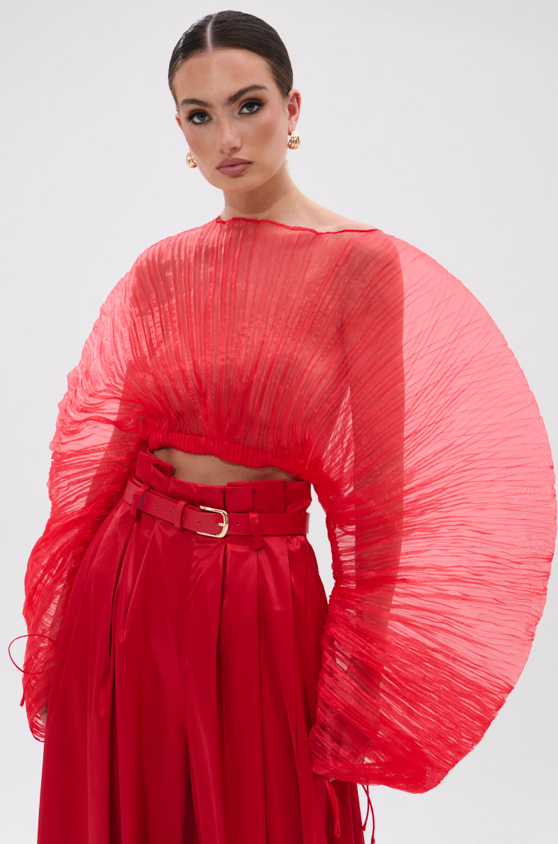 FORTUNE'S FAVORITE ORGANZA CROP TOP IN RED