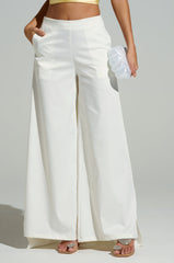 LOOK AT ME GO WHITE TROUSER