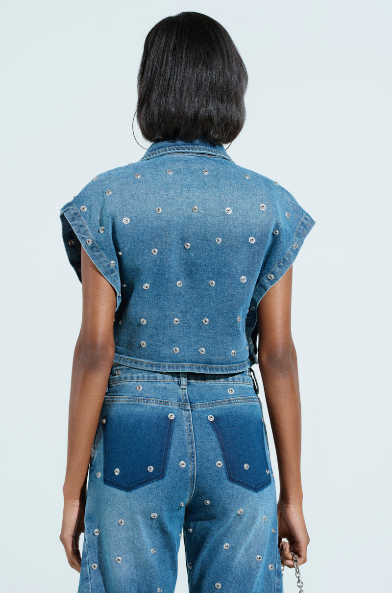 UNBUTTONED AND UNBOTHERED CROPPED COLLARED SHIRT