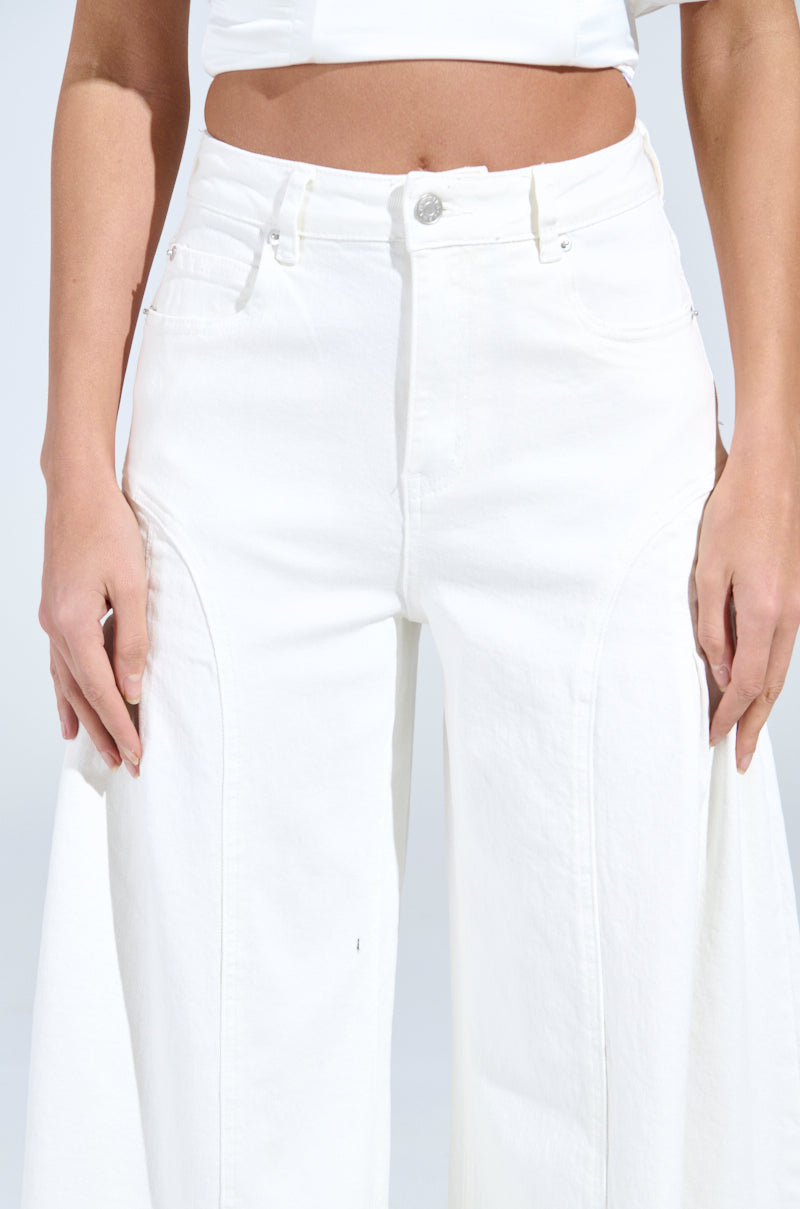 TRENDY AND COOL WHITE WIDE LEG DENIM PANT
