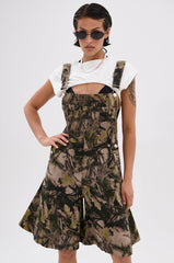 CARMINE CAMO OVERSIZED OVERALL SHORTS