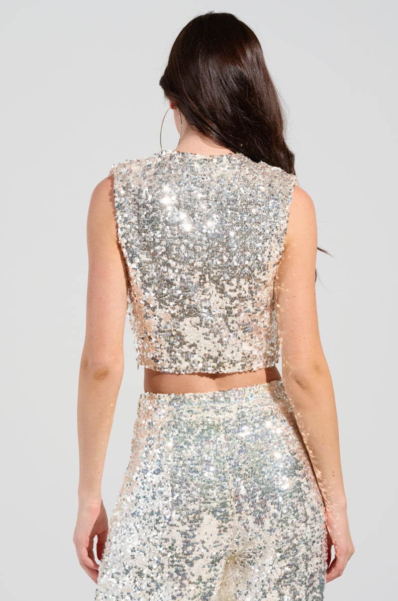 STAR OF THE SHOW SEQUIN CROP TOP