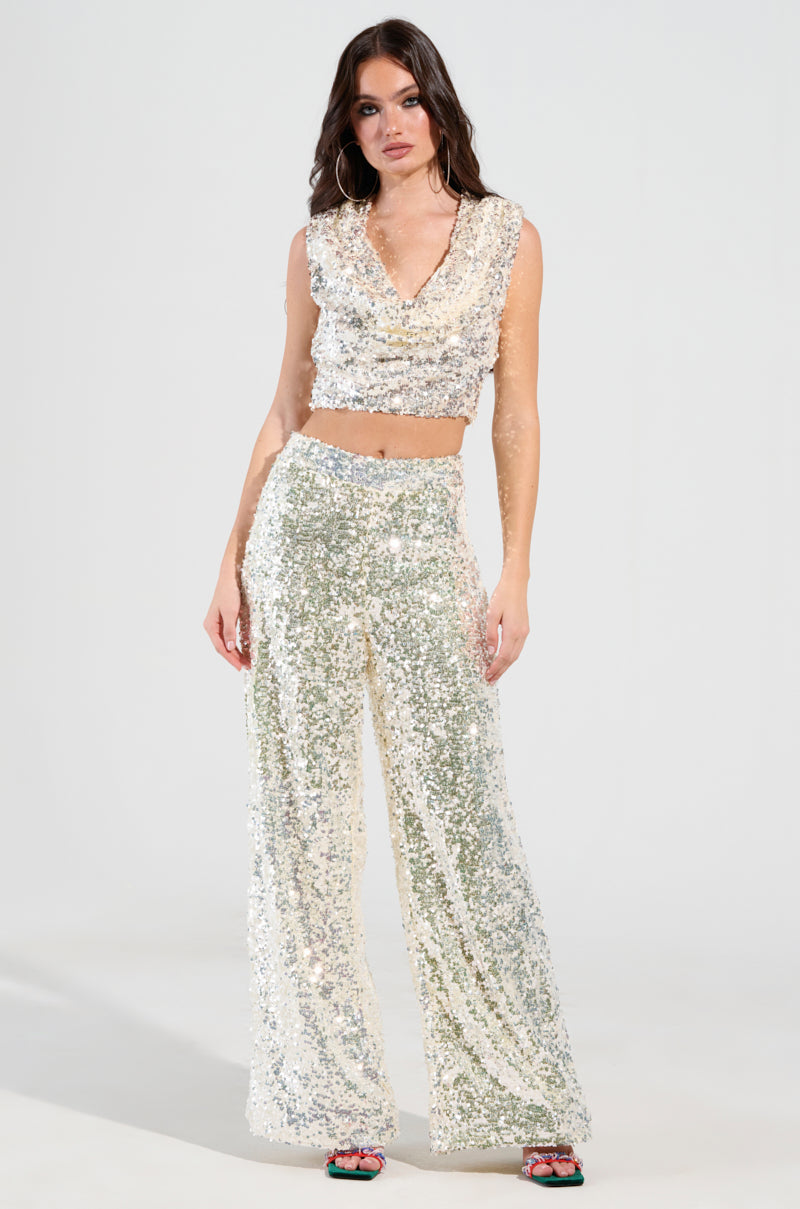 STAR OF THE SHOW SEQUIN CROP TOP
