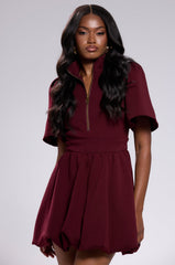 NAME OF THE GAME SHORT SLEEVE ZIPPERED MINI DRESS IN BURGUNDY