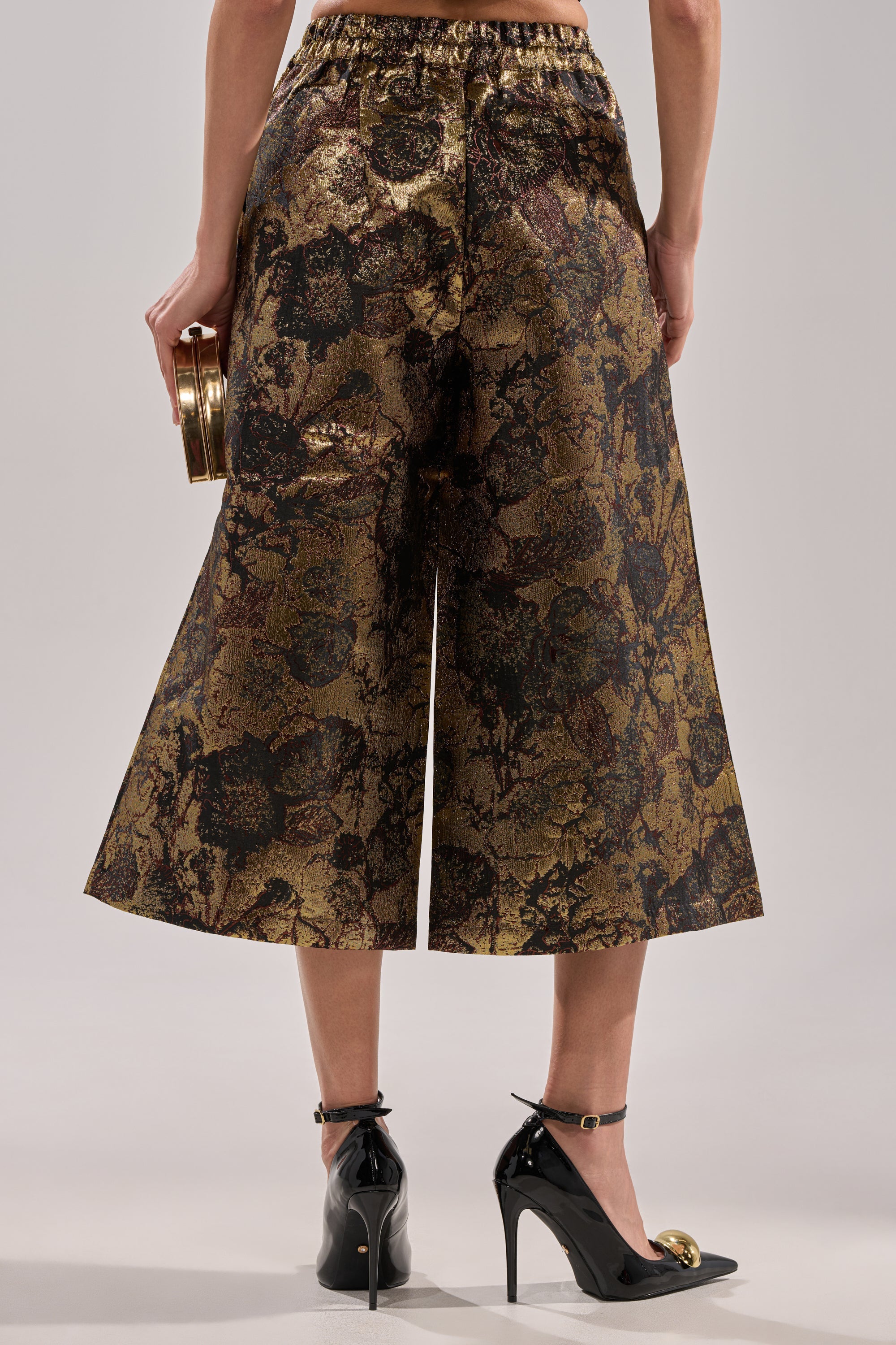 LOTUS BROCADE CAPRI