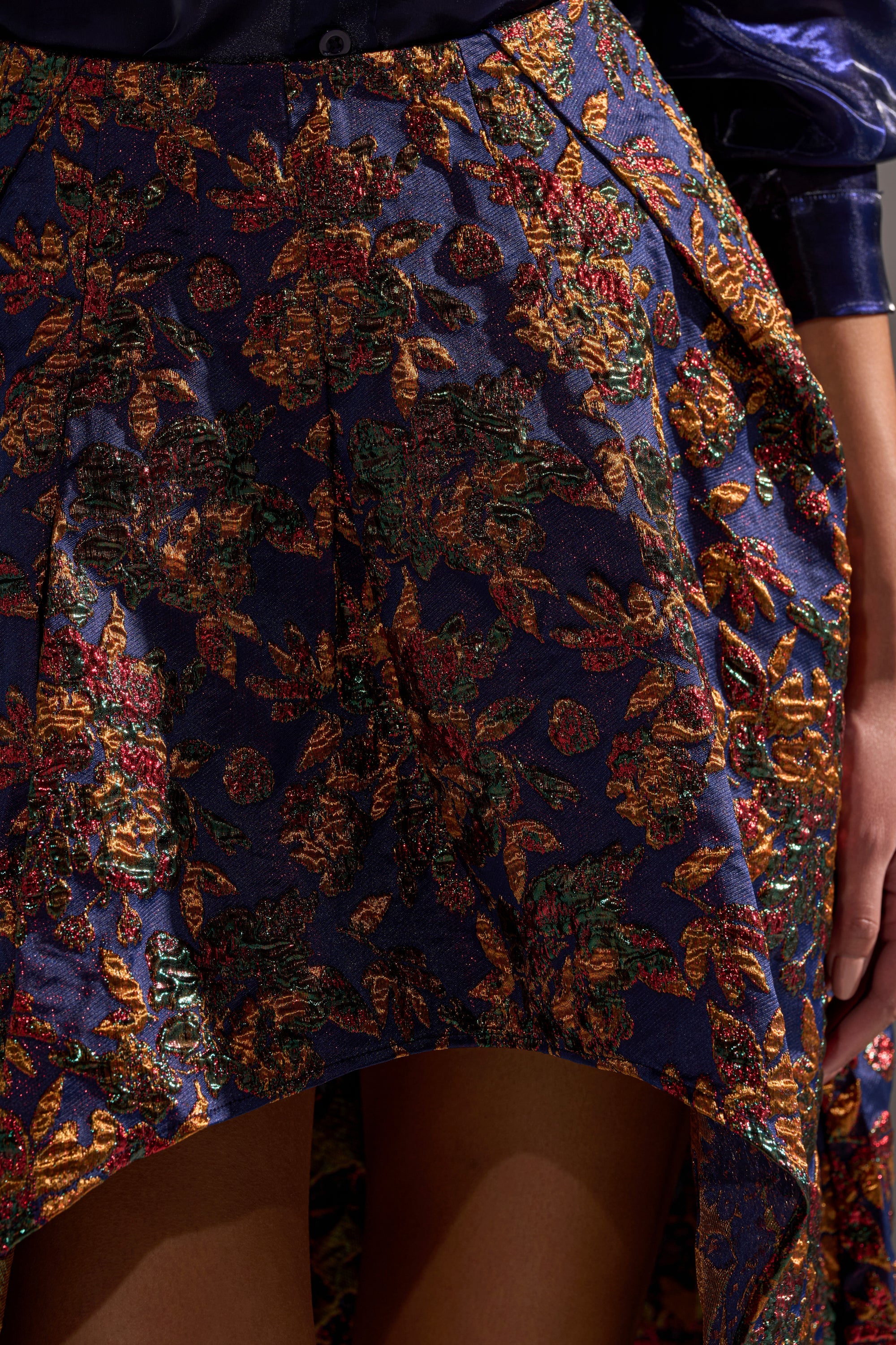 STAR OF THE NIGHT BROCADE MIDI SKIRT