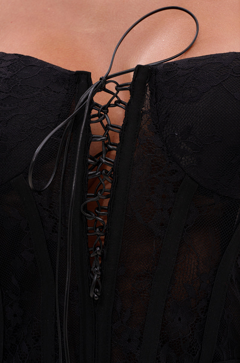 DRESSED TO IMPRESS LACE CORSET