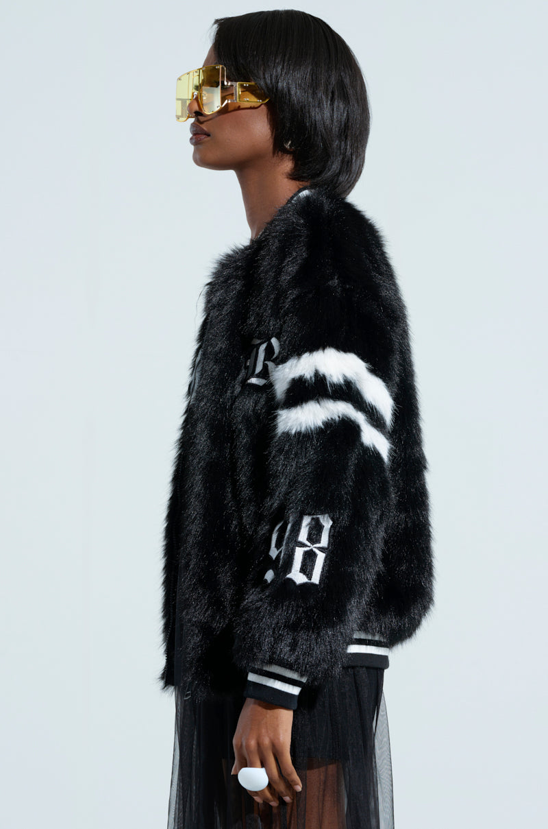 TRES CHIC FAUX FUR BOMBER