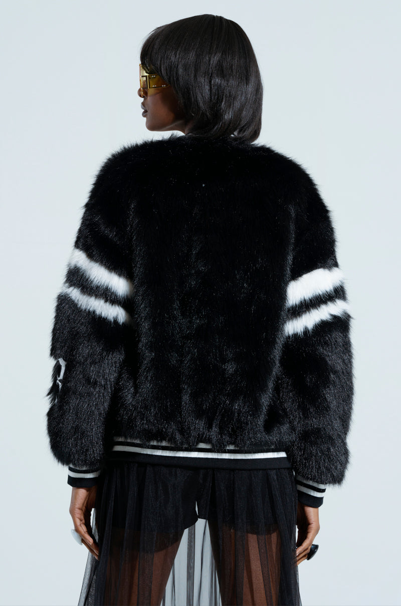 TRES CHIC FAUX FUR BOMBER