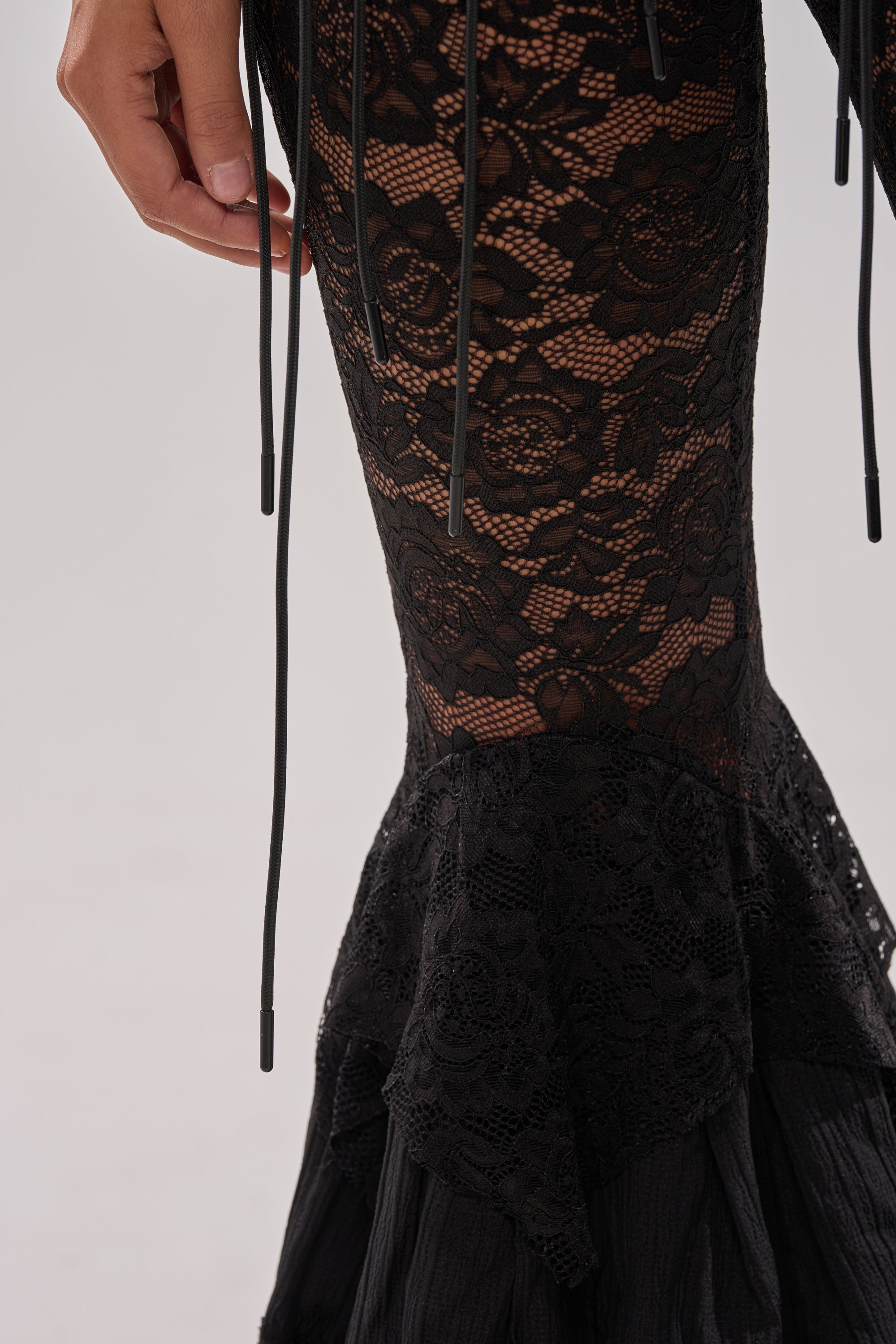 COACHELLA LACE RUFFLE PANTS