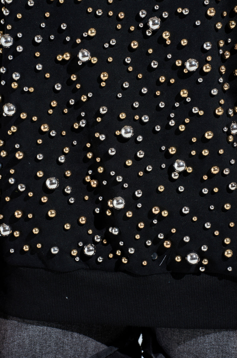 IN THE AIR OFF THE SHOULDER SWEATSHIRT