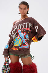 INFINITE COSMOS OVERSIZED GRAPHIC SWEATSHIRT