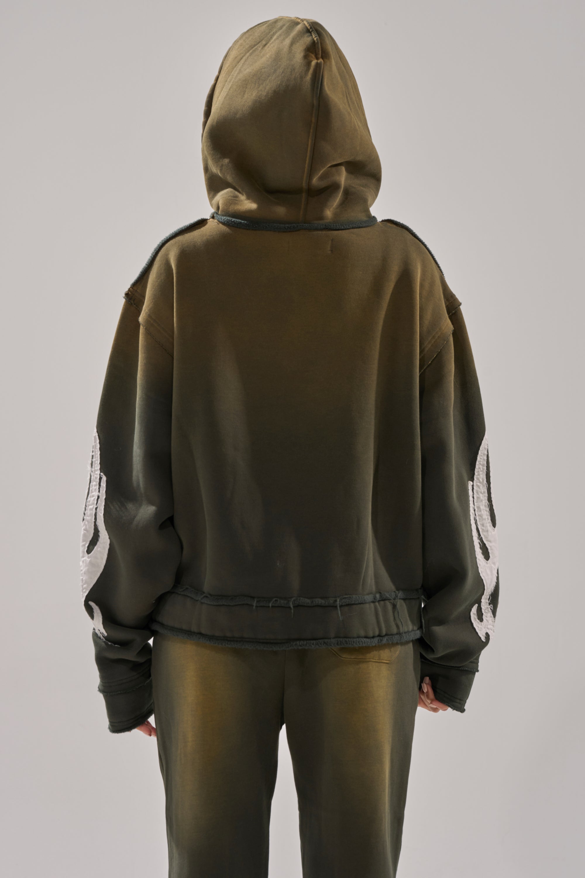 THE ONLY ONE ZIP SWEATSHIRT