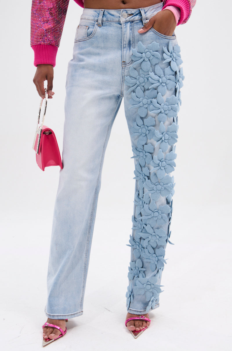 FLORAL FIELDS APPLIQUE DENIM PANTS