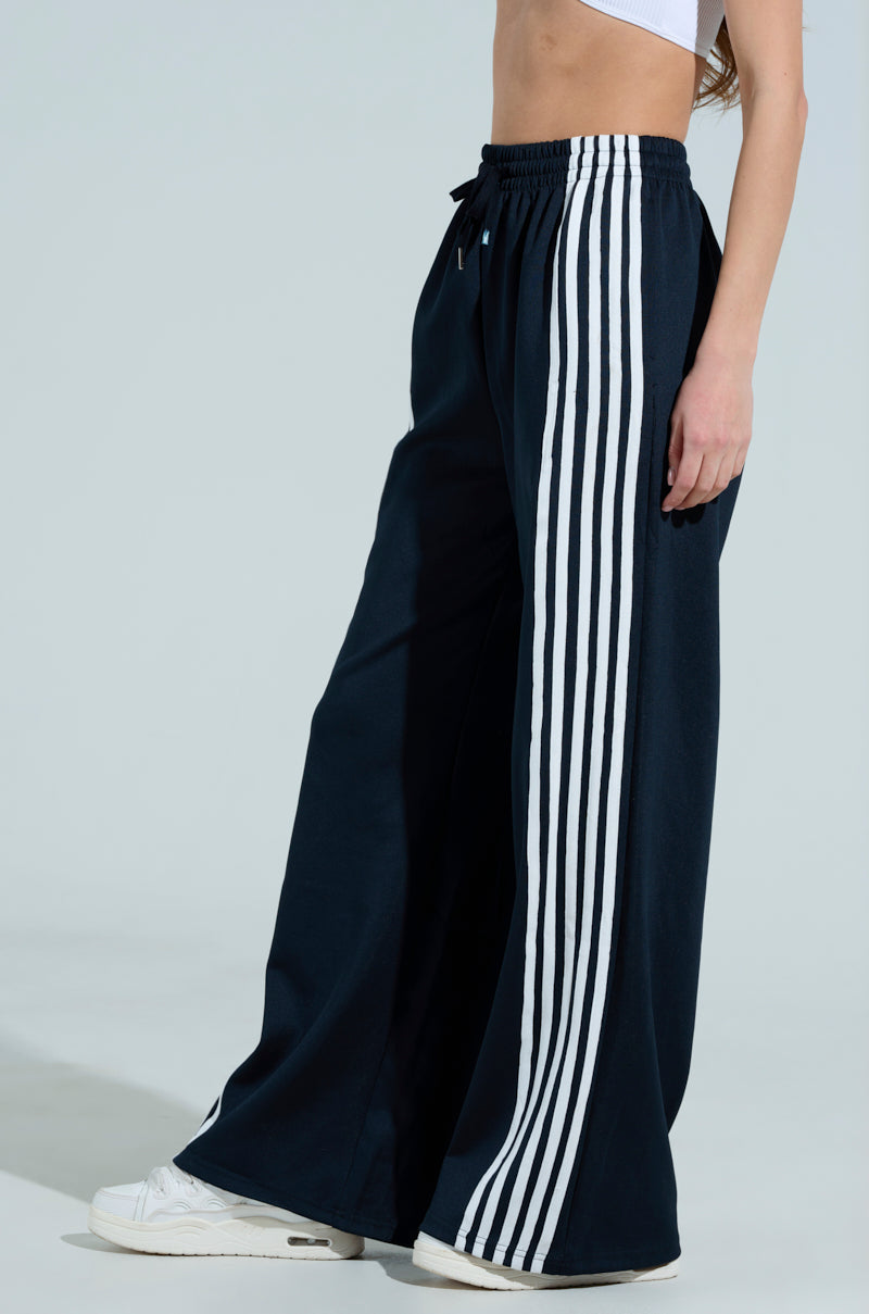 JUMP AROUND WIDE LEG PANT