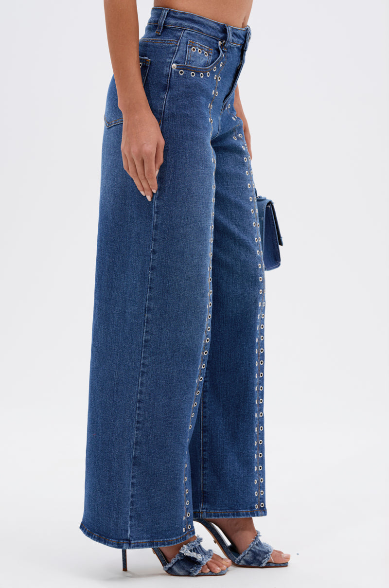 SOFIA RELAXED DENIM WITH GROMMET
