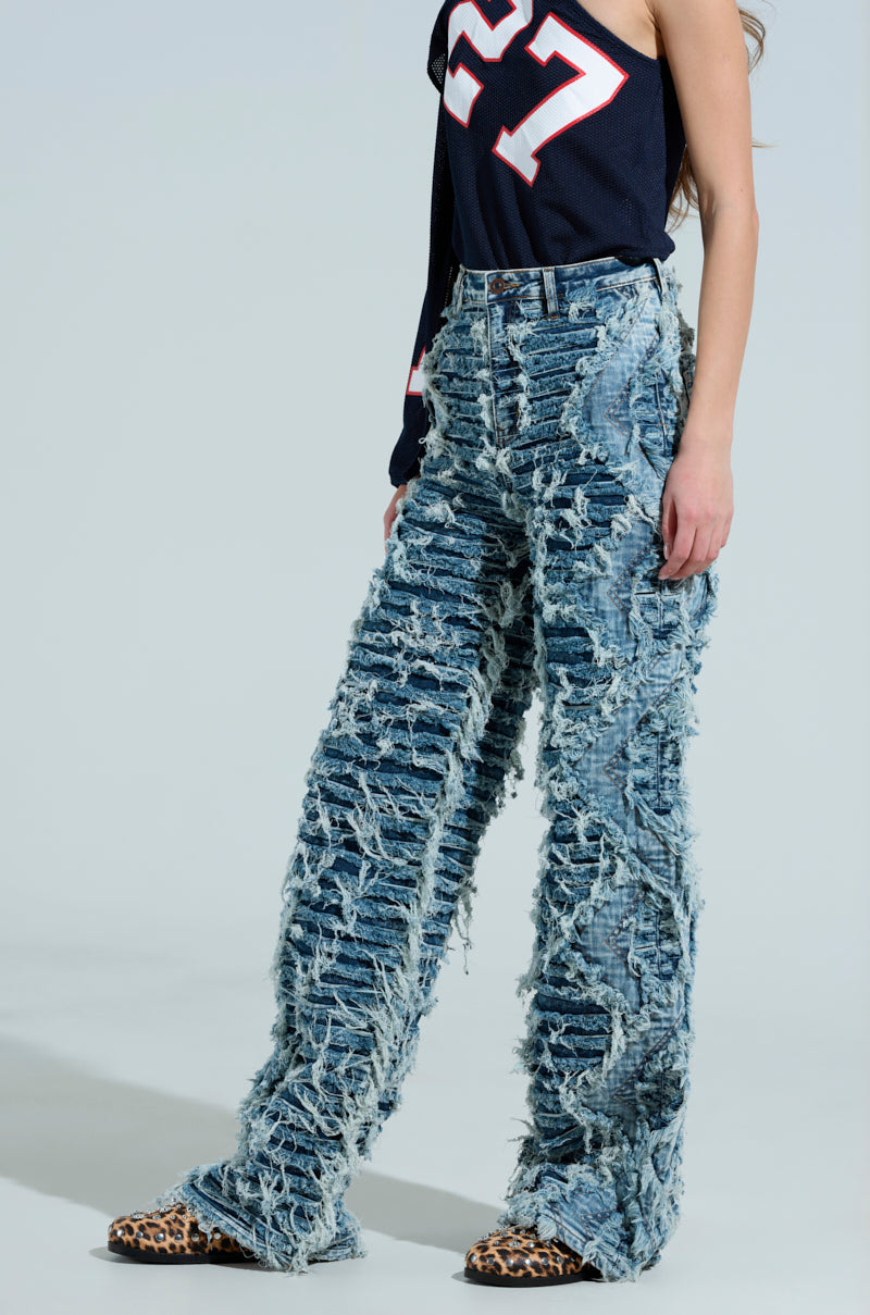 TURN AROUND DISTRESSED DENIM PANT
