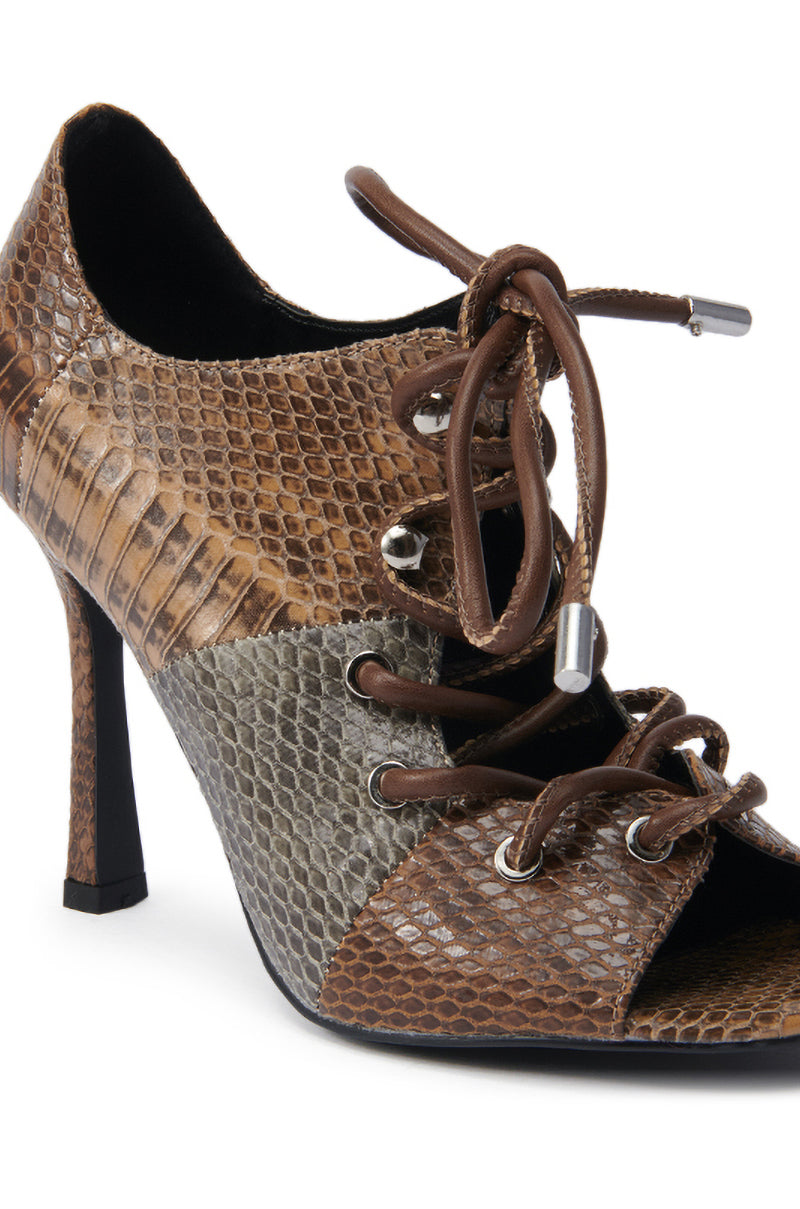 AZALEA WANG ASHLIE COLOR BLOCKED SNAKE SANDAL