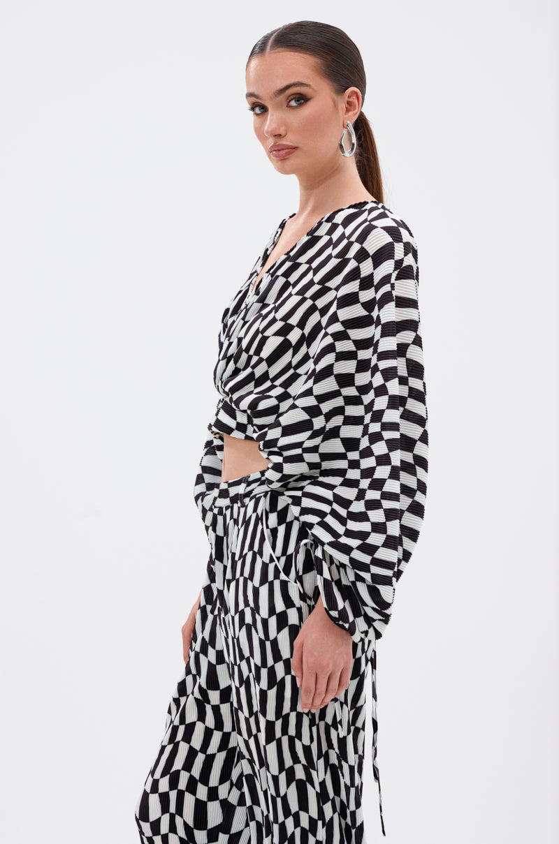 BARI CHECKERED BLOUSE