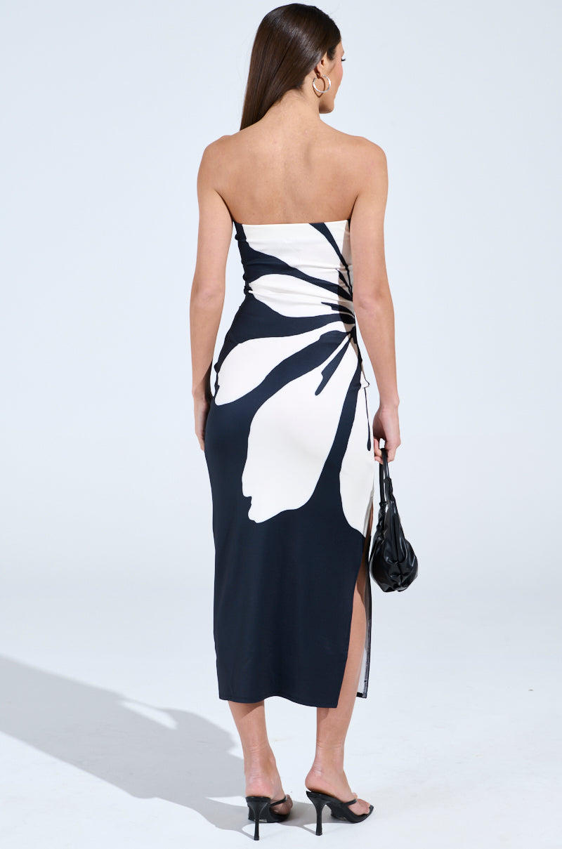 YOURS TRULY FLORAL MIDI DRESS