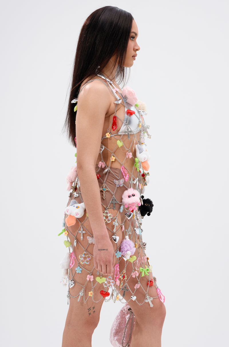 NOT SO TYPICAL CHAIN MINI DRESS WITH CHARMS