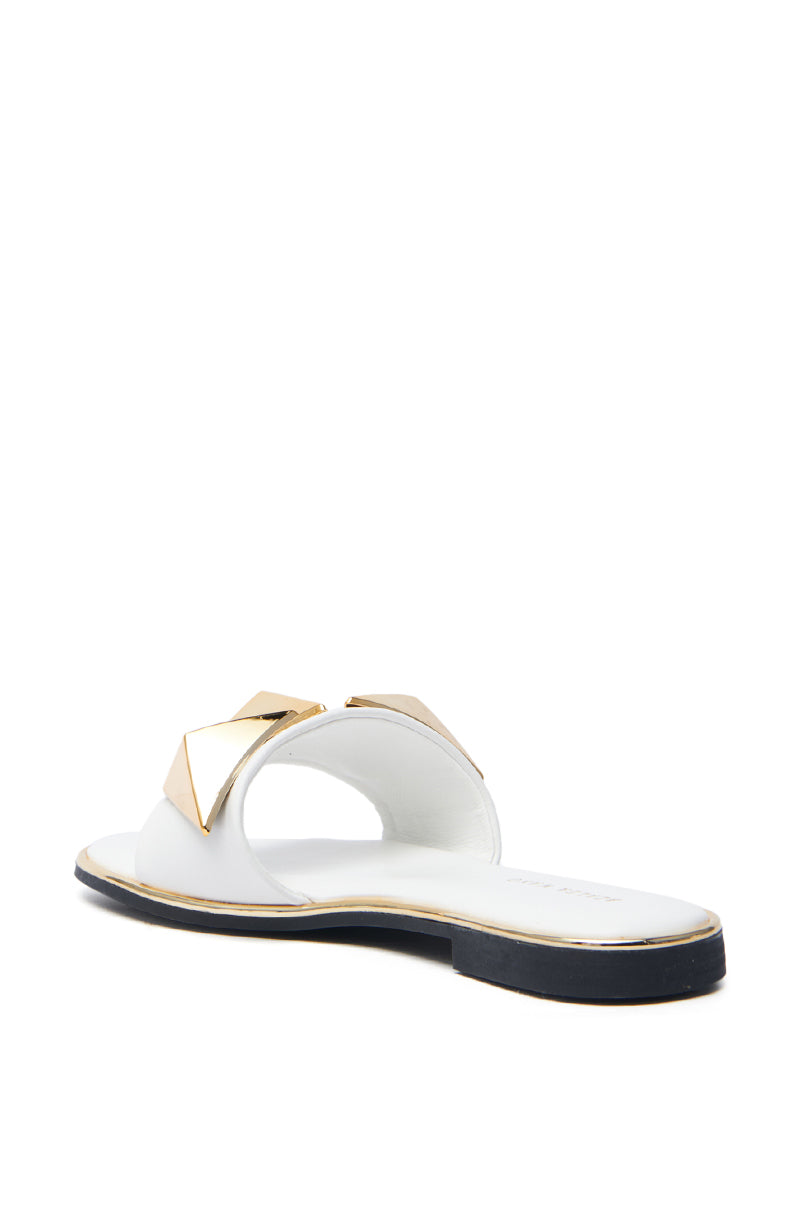 AKIRA BENNO WHITE SLIP ON SANDAL