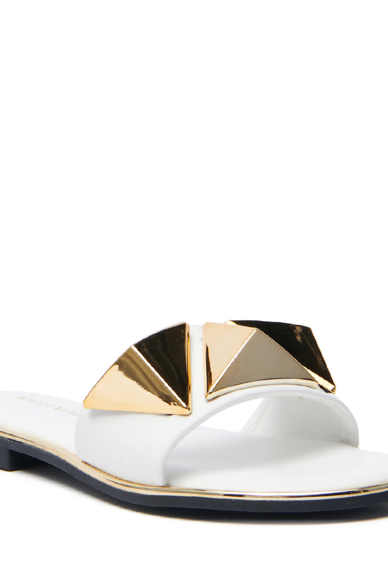 AKIRA BENNO WHITE SLIP ON SANDAL