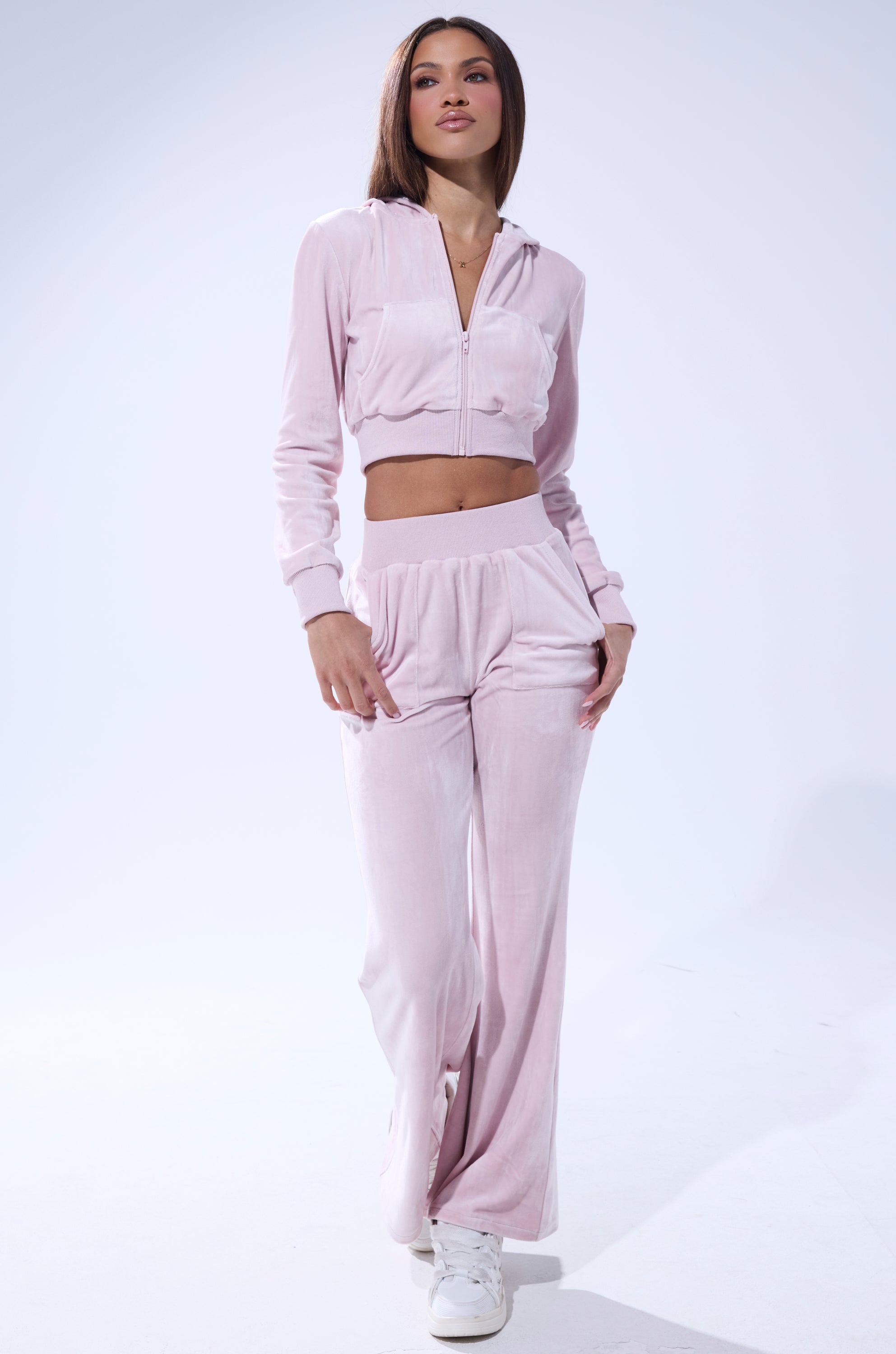 TAYLOR STRAIGHT LEG JOGGER IN PINK