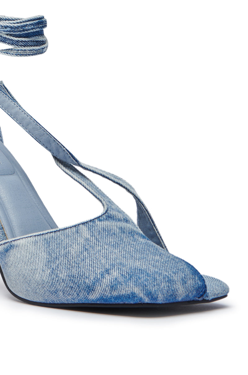AZALEA WANG BUIKY DENIM PUMP