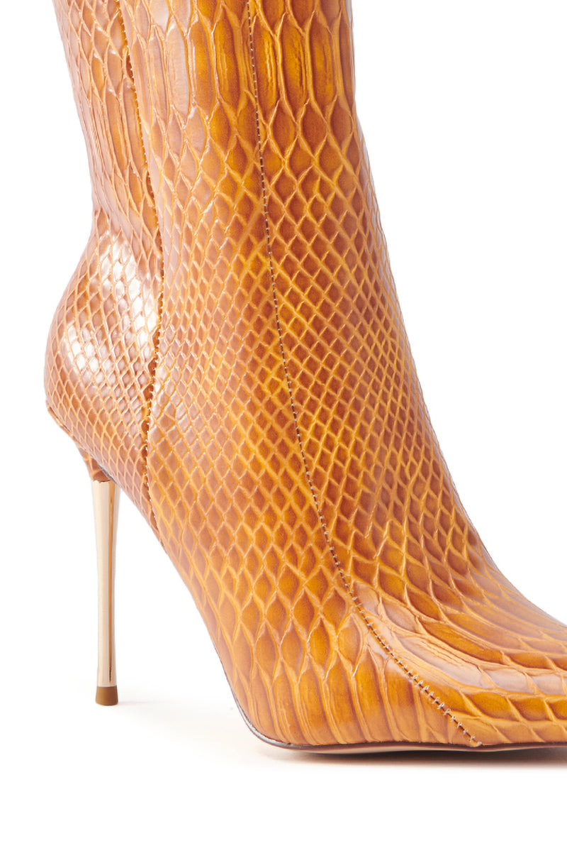 AZALEA WANG CALEAN ORANGE STILETTO BOOTIE