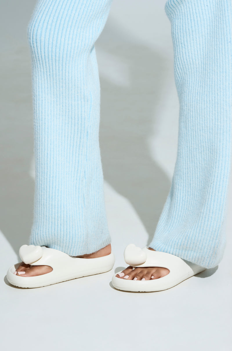 AKIRA COMPASSION WHITE SANDAL