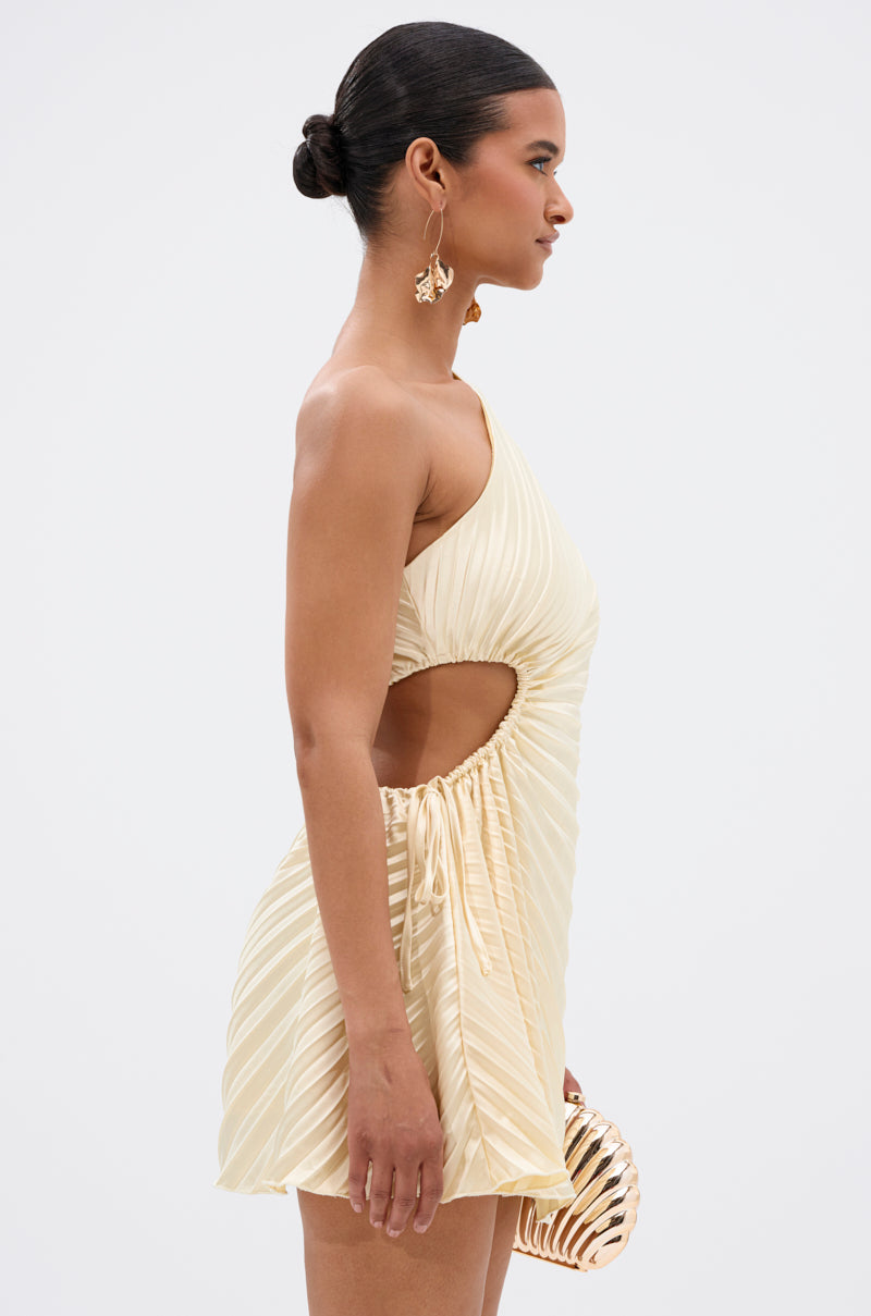 MAKE IT WORK PLEATED MINI DRESS IN YELLOW